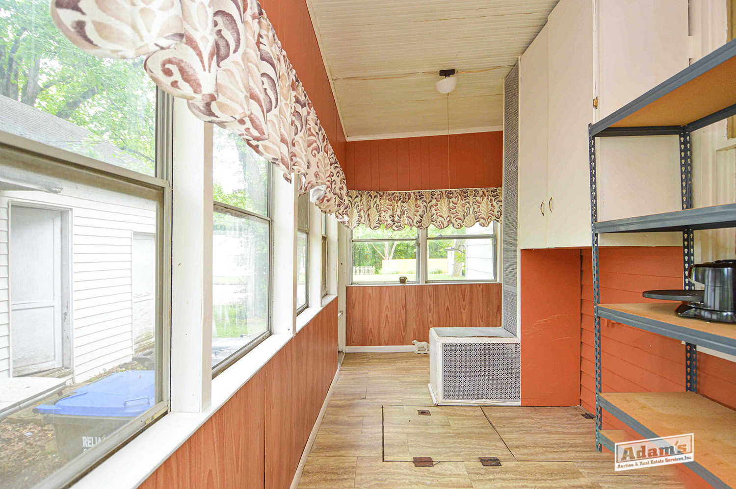 501 S Van Buren-15