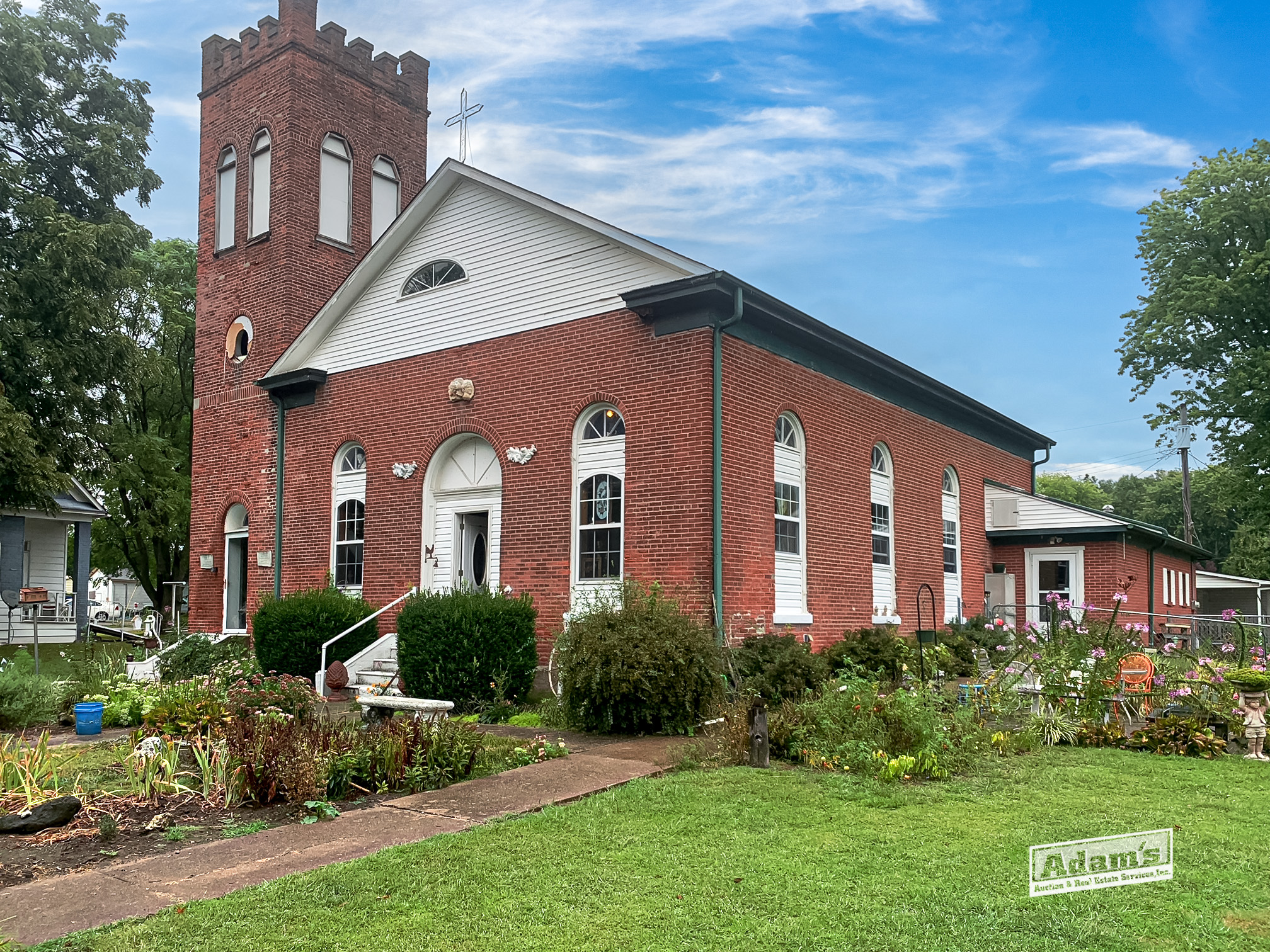 303 S Main St-4