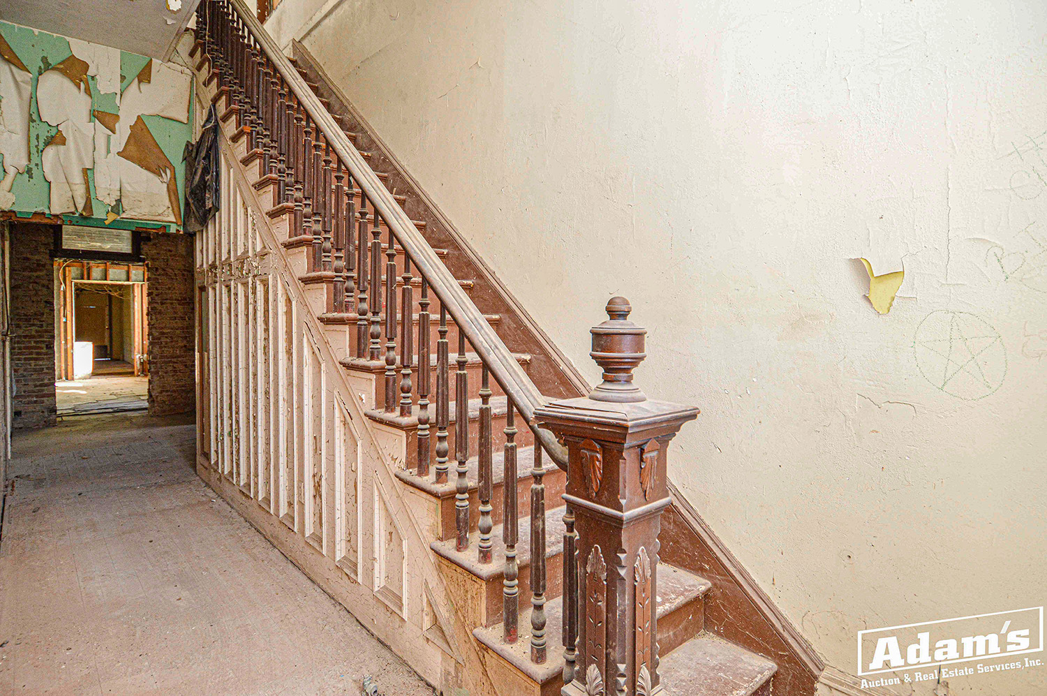 312 E Church St-06