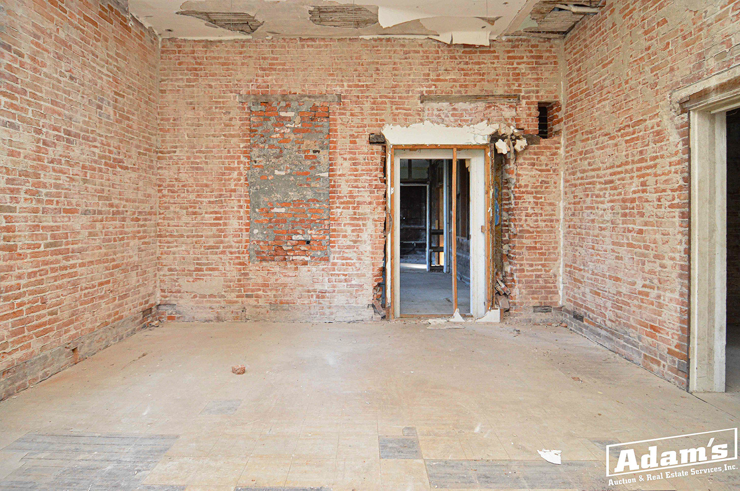312 E Church St-09