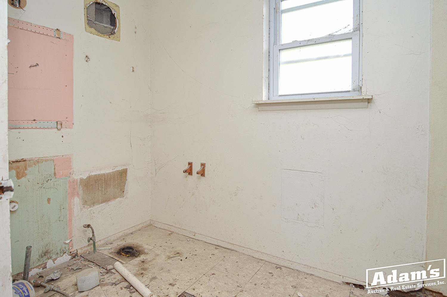312 E Church St-11