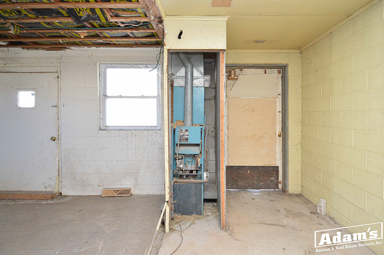 312 E Church St-15