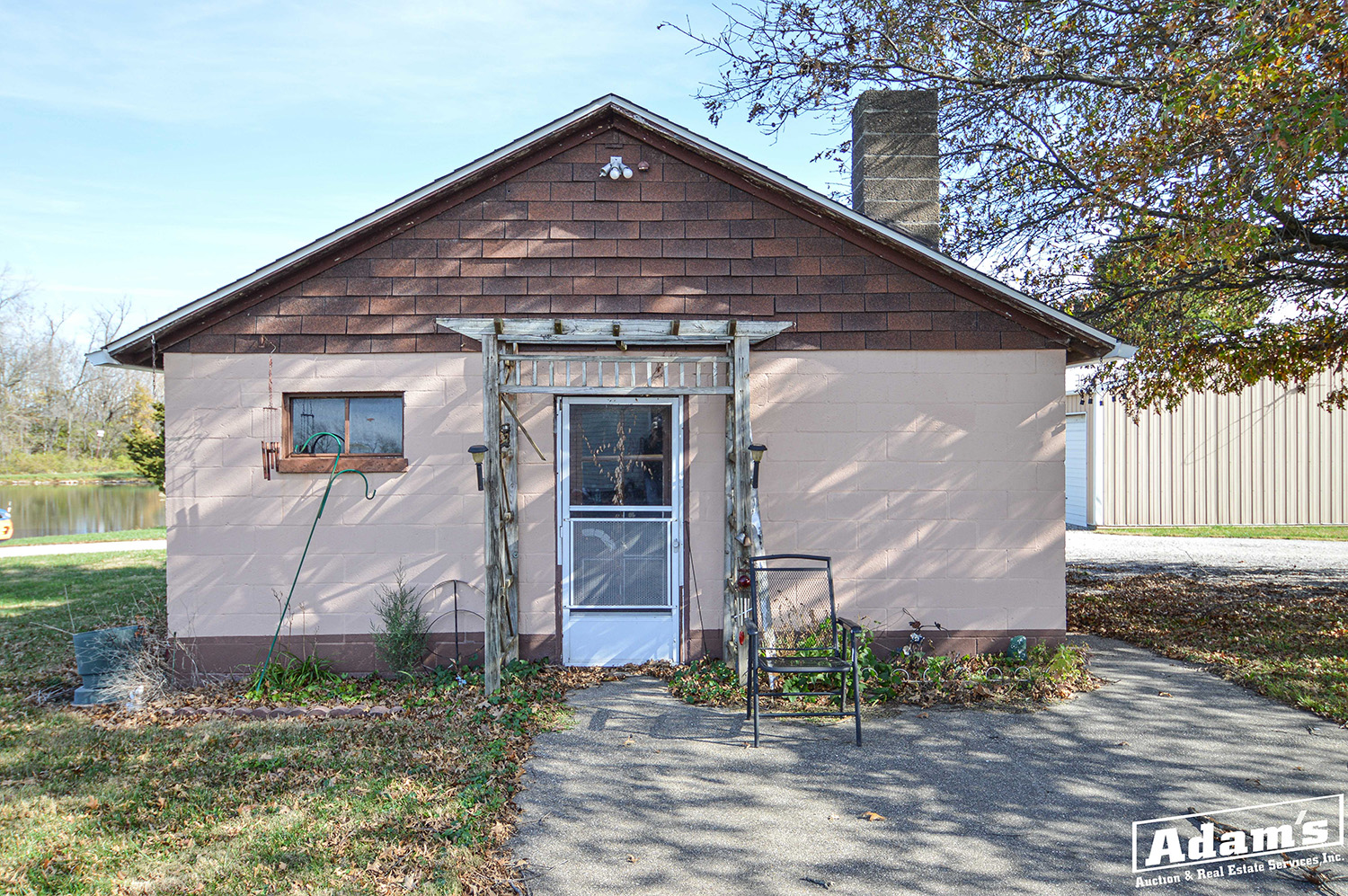 6101-6117 Matthews Ln-08