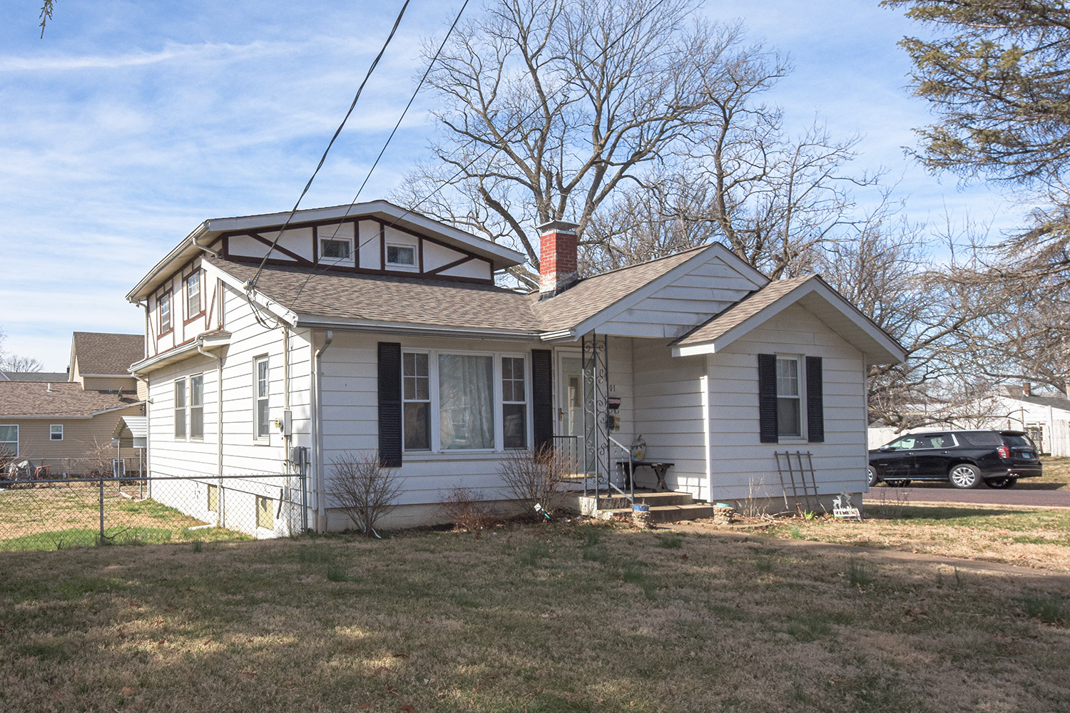 401 S Hickory St-3