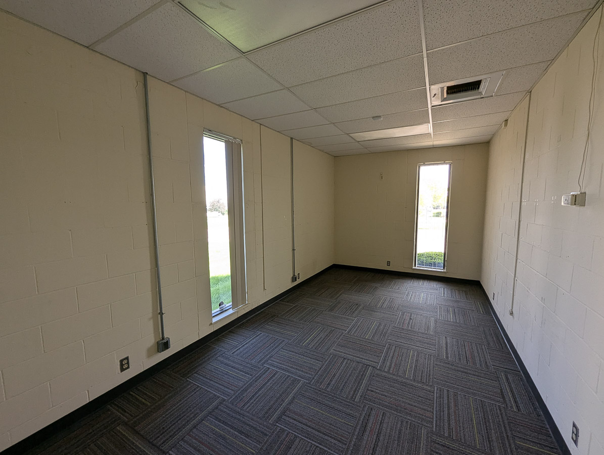 PXL_20250508_213221112