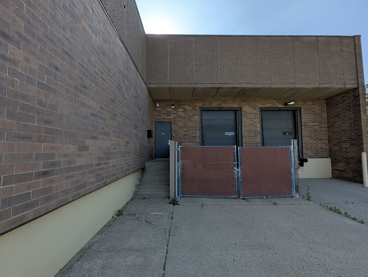 PXL_20250508_214101808