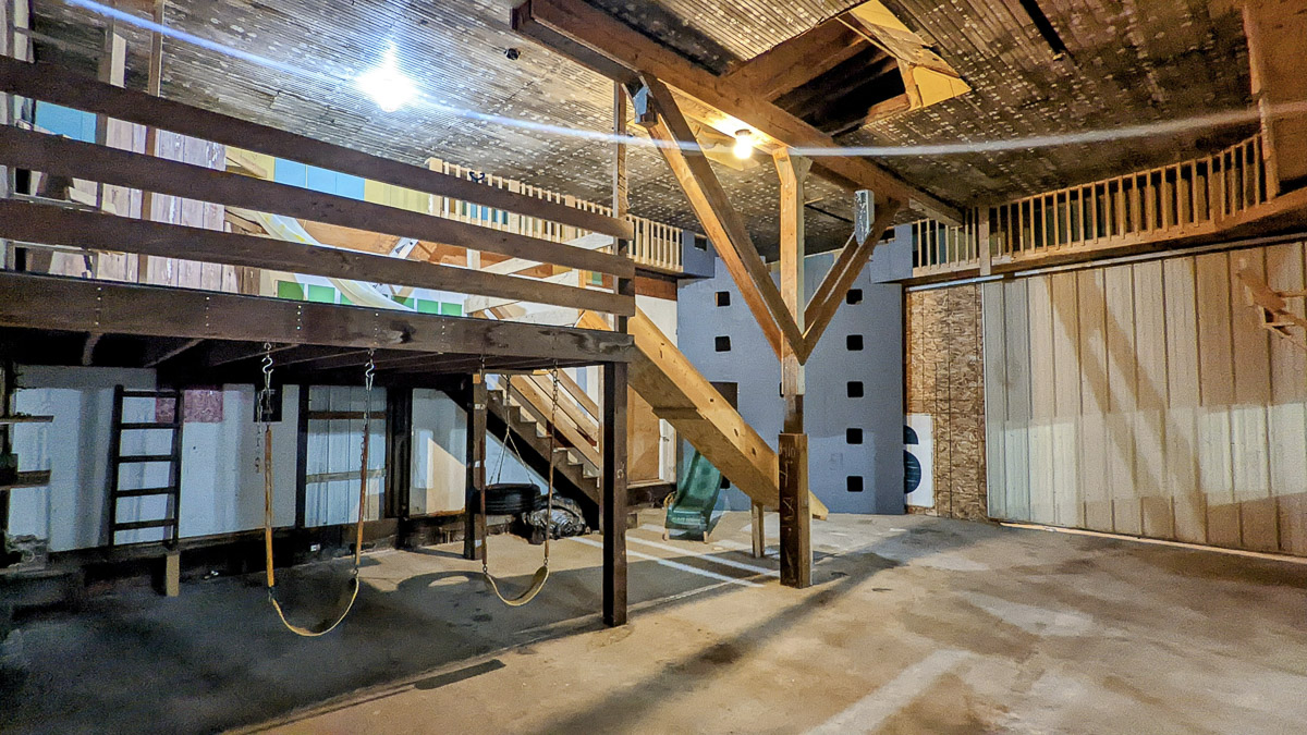 PXL_20221207_204554690_2