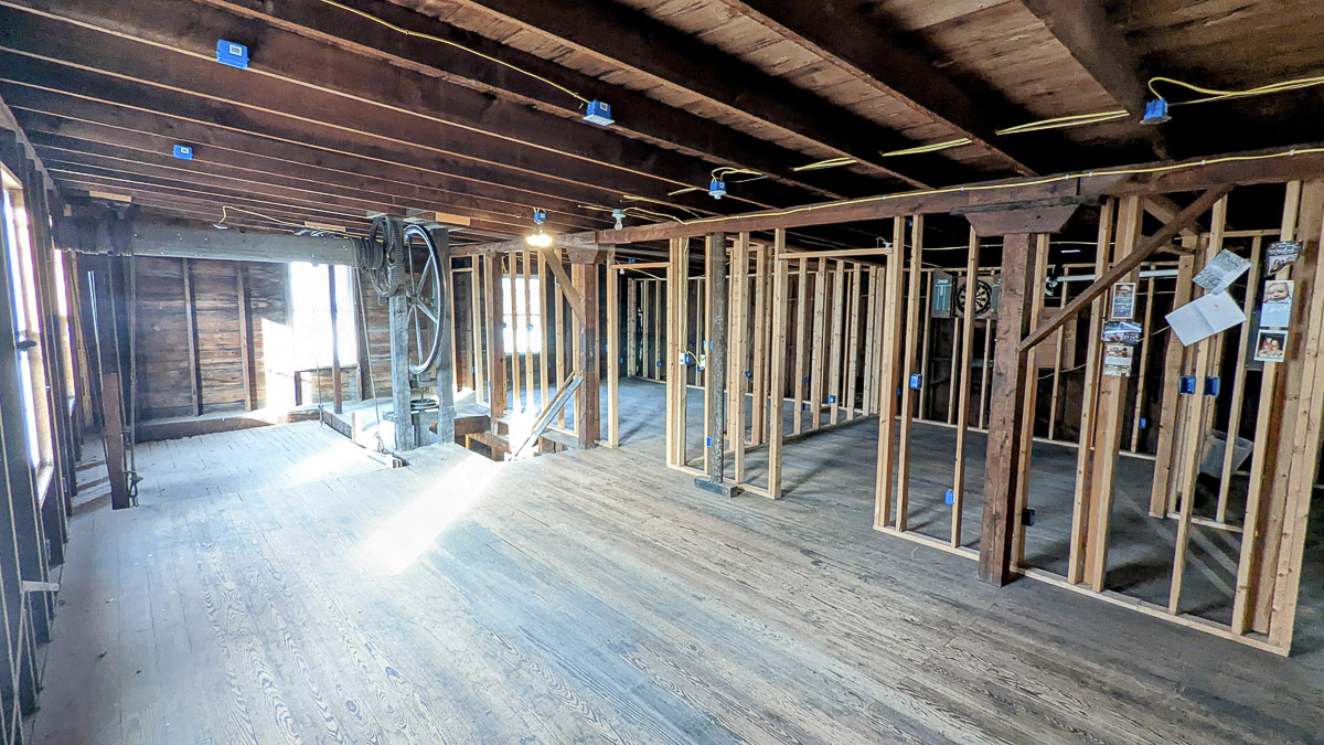 PXL_20221207_204847964_2