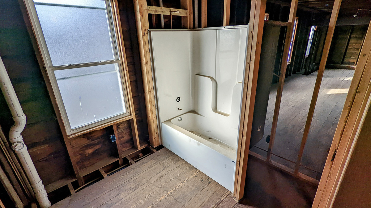 PXL_20221207_204924278_2